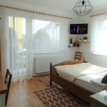 Dom U Artura Проживание в семье *