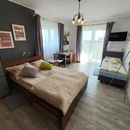 Dom U Artura Проживание в семье